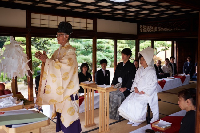 フェアリー・テイル挙式事例：香川県高松市の栗林公園で秋の結婚式