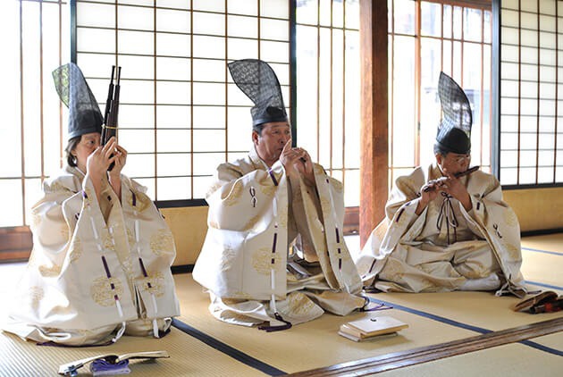 香川県高松市のお城で結婚式　玉藻公園で神前式　お城の結婚式で雅楽生演奏の演出） 