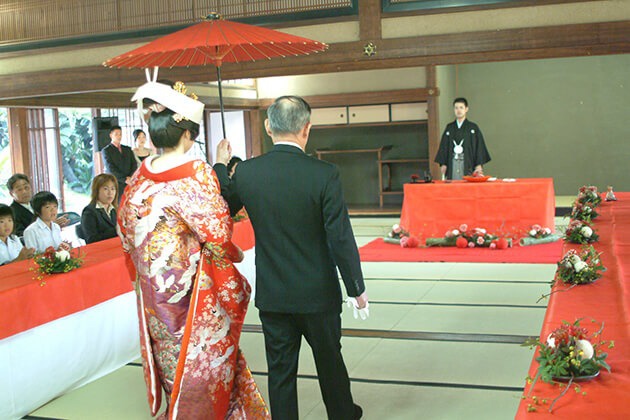 香川県高松市のお城で結婚式　玉藻公園で和婚の人前式　お城の結婚式でオリジナリティある結婚式の進行演出