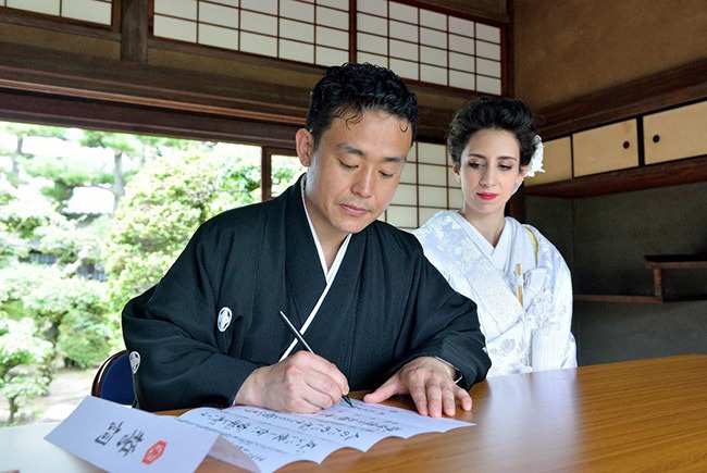 国際結婚式を日本で挙げる。国際結婚の準備、国際結婚の段取り
Japanese Wedding Ceremony,Kimono Wedding