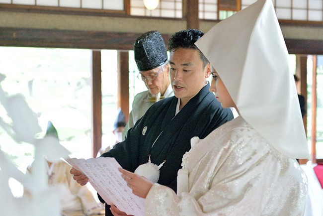 国際結婚式を日本で挙げる。日本らしい国際結婚式。国際結婚の演出。お城で結婚式。
Japanese Traditional Wedding Ceremony,Kimono Wedding