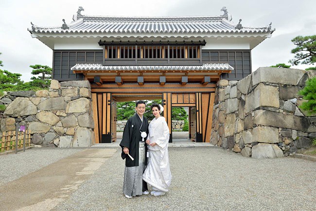 国際結婚式を日本で挙げる。日本らしい国際結婚式。国際結婚の演出
Japanese Traditional Wedding Ceremony,Kimono Wedding